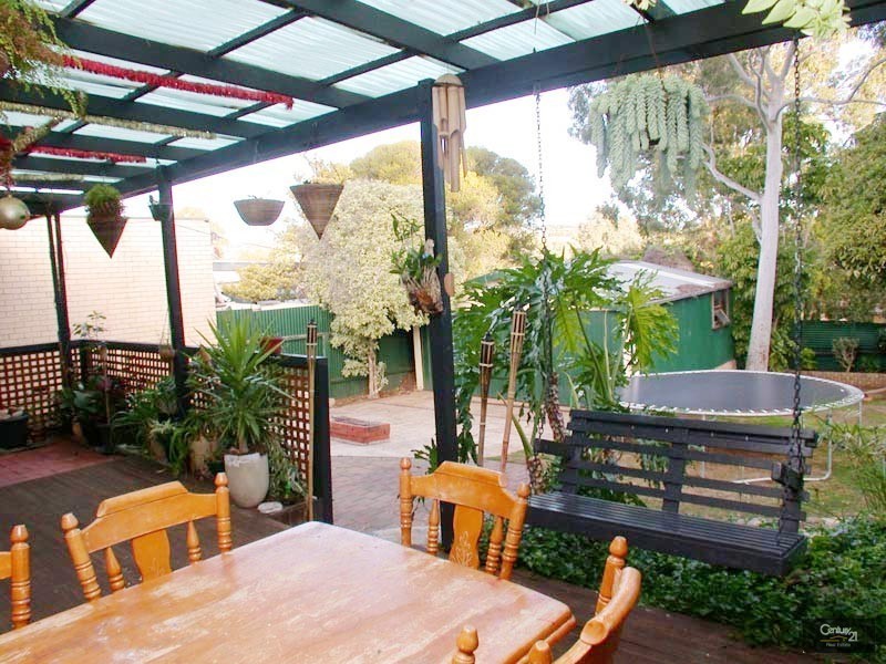 8 Lancing Court, Huntfield Heights SA 5163