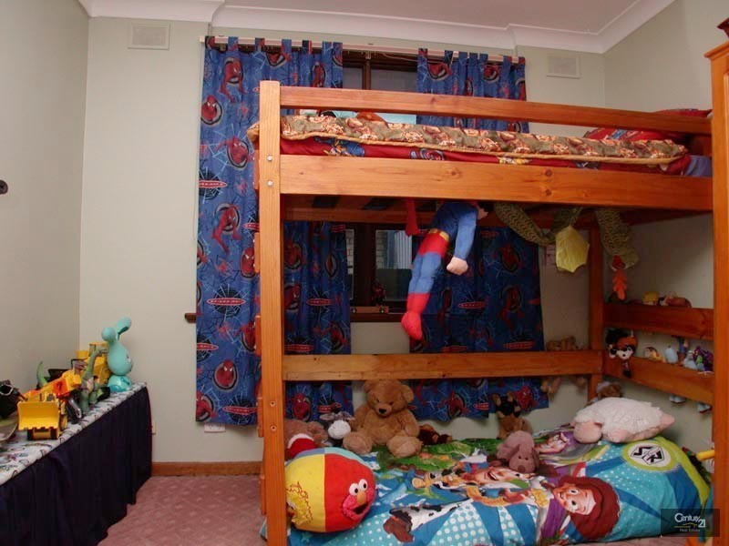 8 Lancing Court, Huntfield Heights SA 5163