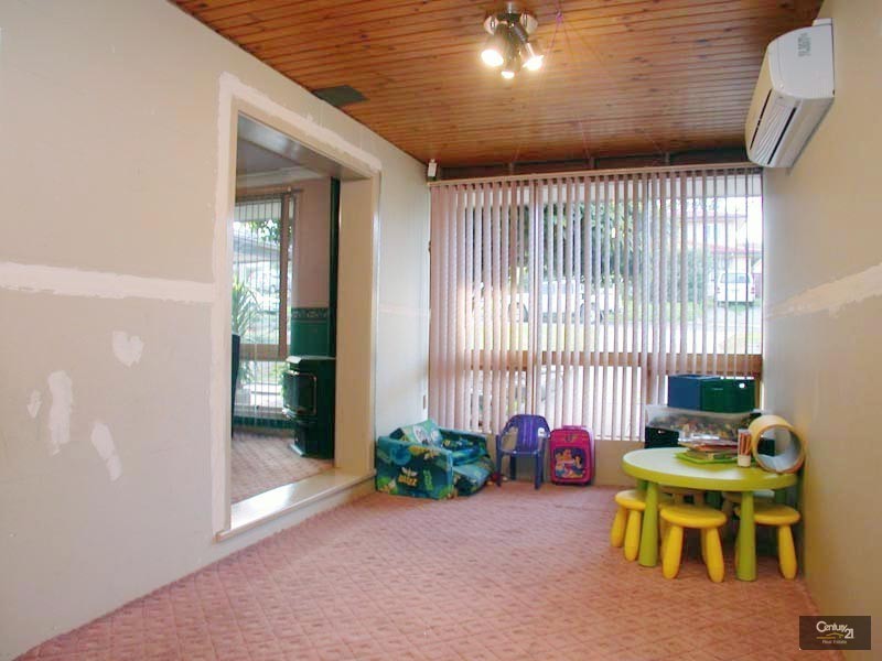 8 Lancing Court, Huntfield Heights SA 5163