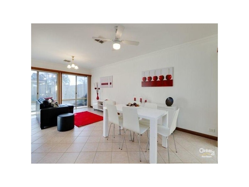 2 Regent Avenue, Clovelly Park SA 5042