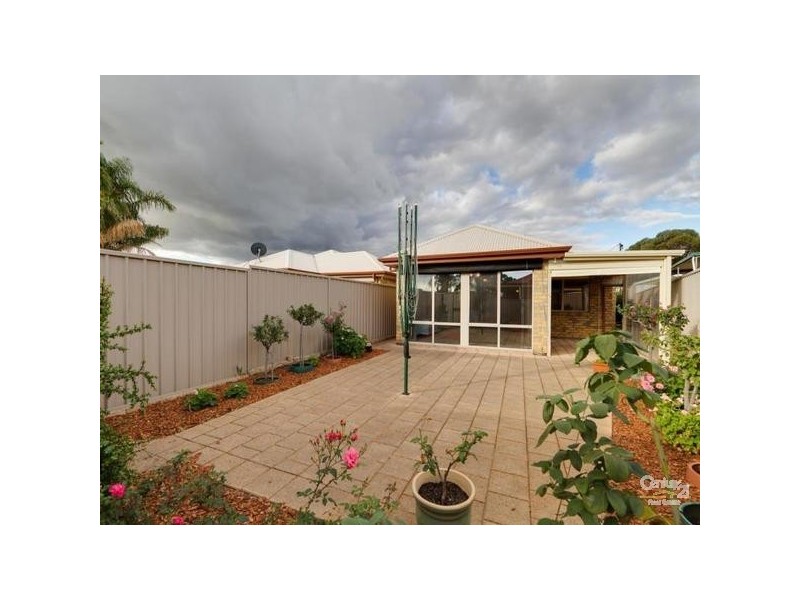 2 Regent Avenue, Clovelly Park SA 5042