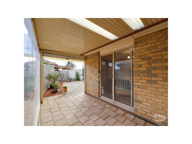 2 Regent Avenue, Clovelly Park SA 5042