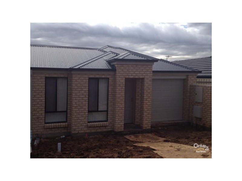 12 Darlington Street, Sturt SA 5047