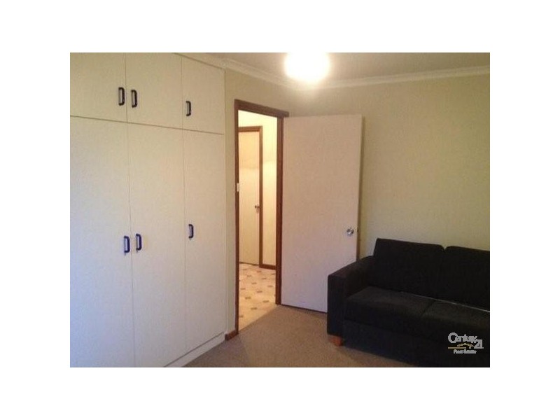 9 Simeon Crescent, Morphett Vale SA 5162