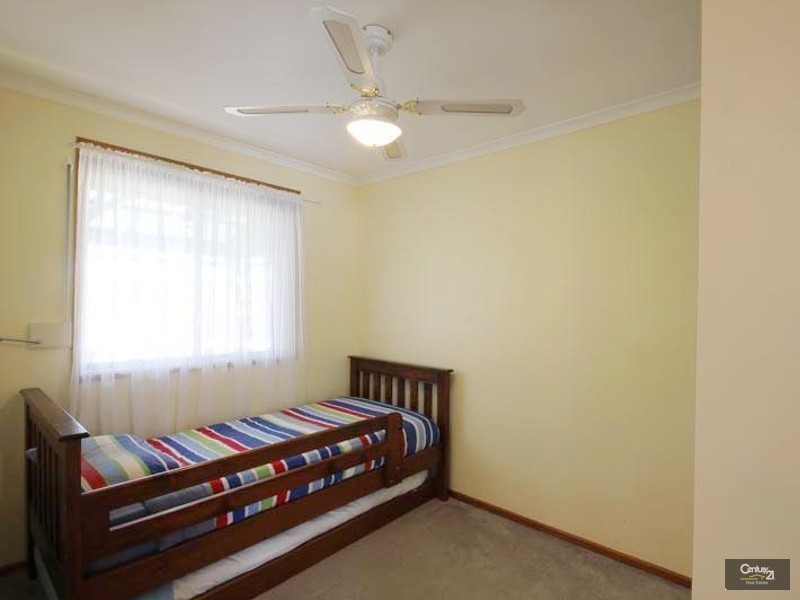43 Hendrix Crescent, Woodcroft SA 5162