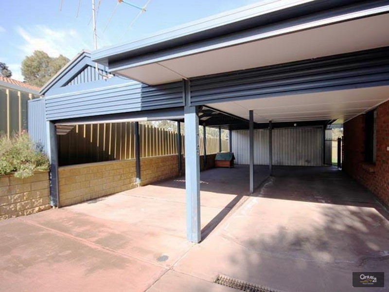 43 Hendrix Crescent, Woodcroft SA 5162