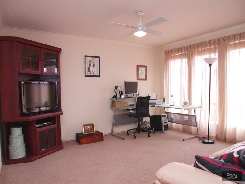 8 Stern Road, Seaford Meadows SA 5169