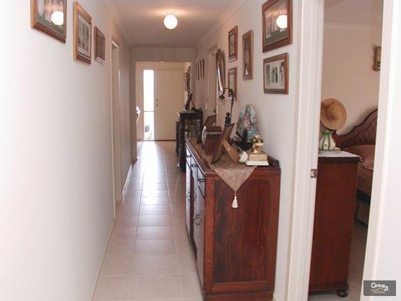 8 Stern Road, Seaford Meadows SA 5169