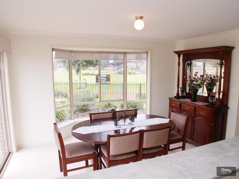 8 Stern Road, Seaford Meadows SA 5169