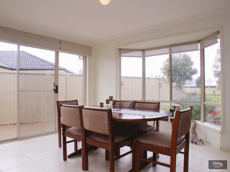 8 Stern Road, Seaford Meadows SA 5169