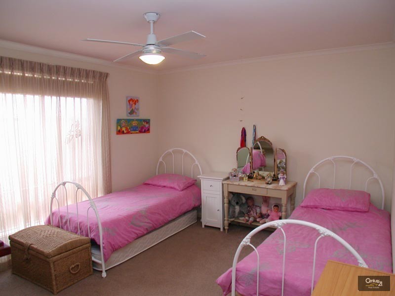 8 Stern Road, Seaford Meadows SA 5169