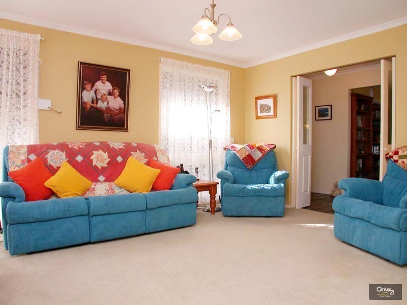 5 Fernilee Court, Onkaparinga Hills SA 5163