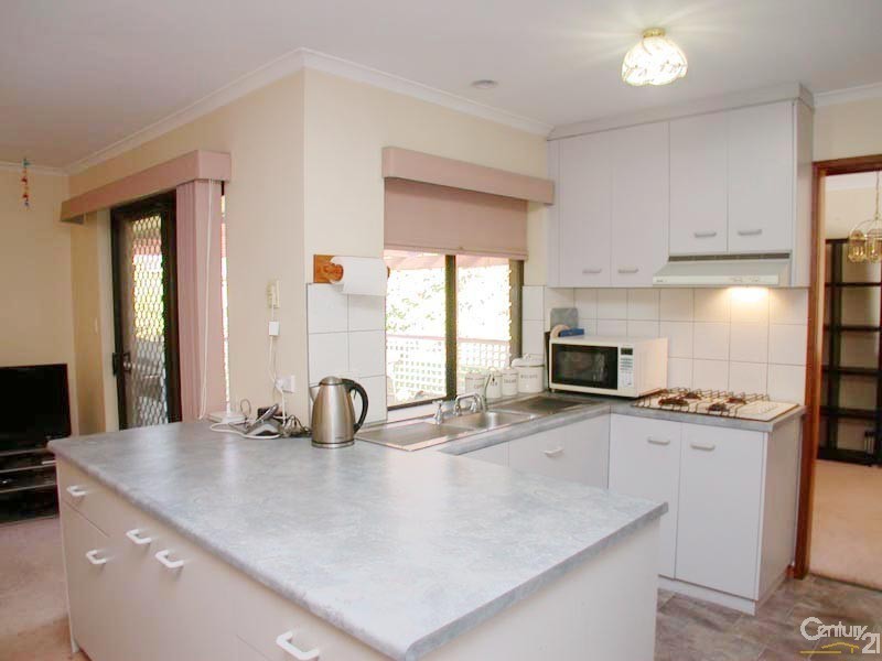 4 Gunn Close, Morphett Vale SA 5162