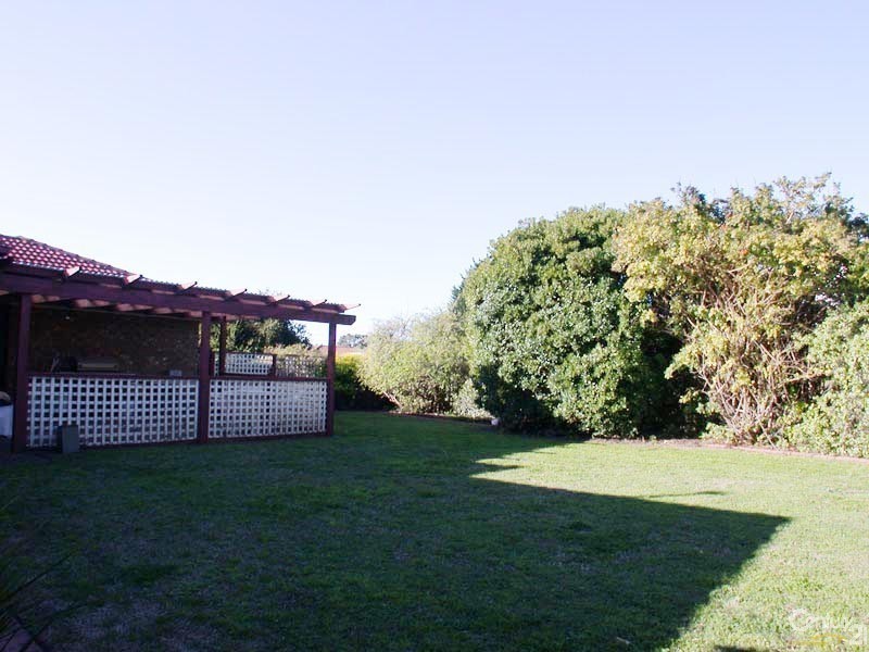 4 Gunn Close, Morphett Vale SA 5162