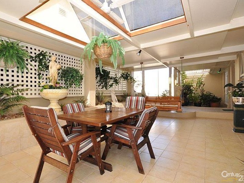 5 Tingira Drive, O’sullivan Beach SA 5166