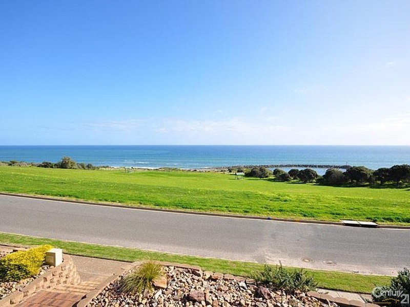 5 Tingira Drive, O’sullivan Beach SA 5166