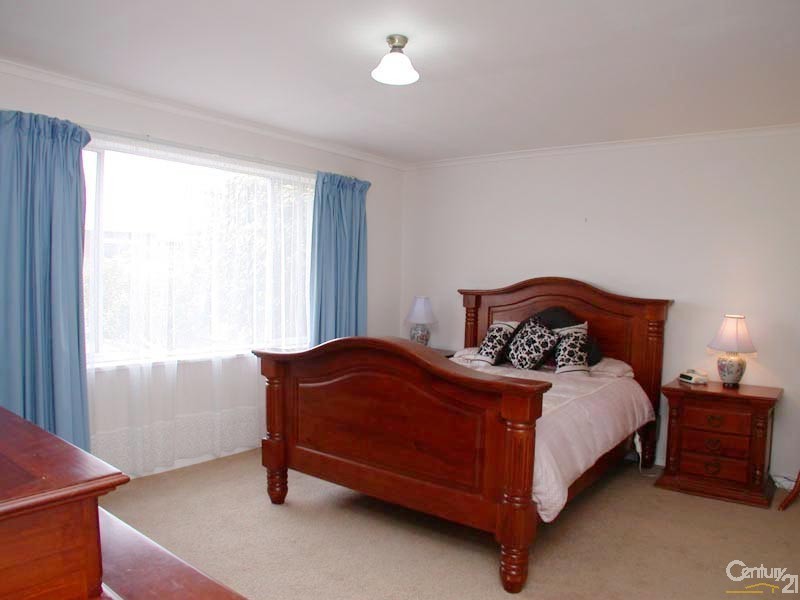 9 Albany Avenue, Port Noarlunga South SA 5167