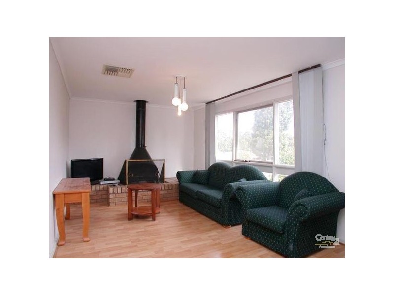 33 Flinders Crescent, Hackham SA 5163