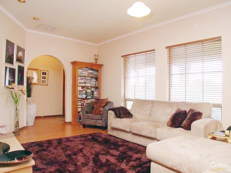 15 Barramundi Drive, Hallett Cove SA 5158