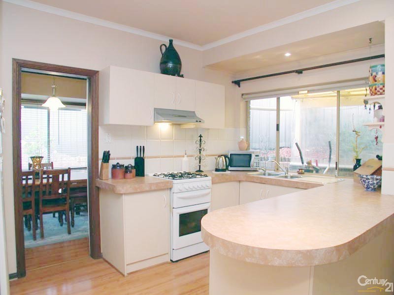 15 Barramundi Drive, Hallett Cove SA 5158