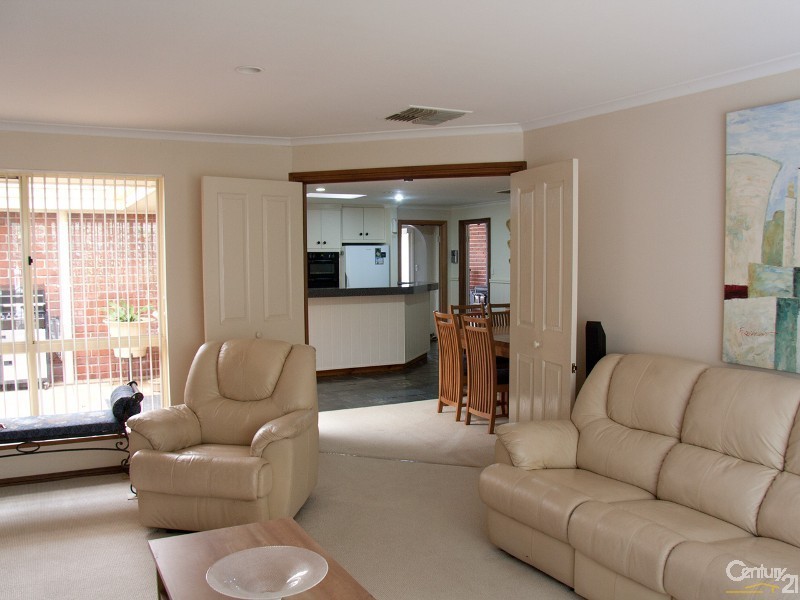 13 Alpine Road, Happy Valley SA 5159