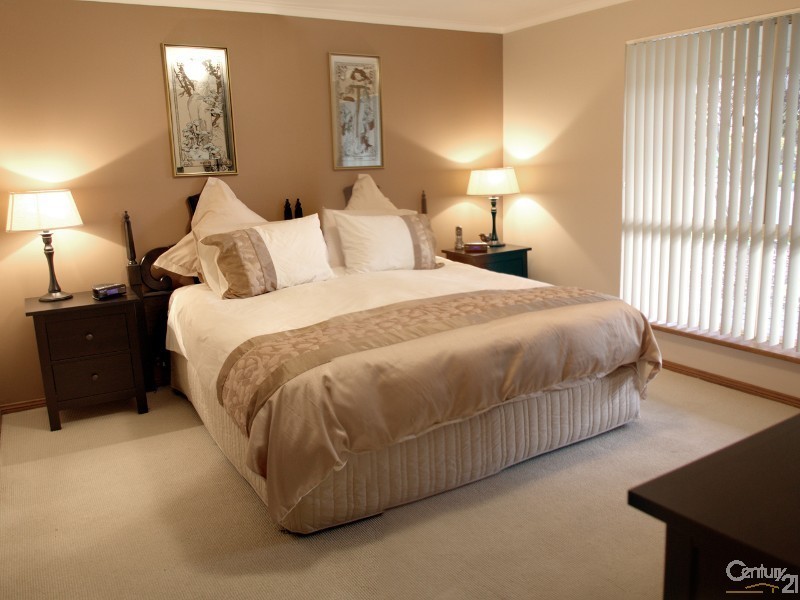 13 Alpine Road, Happy Valley SA 5159