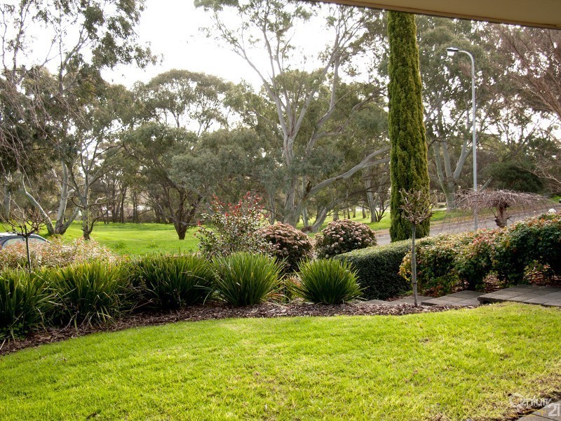 13 Alpine Road, Happy Valley SA 5159