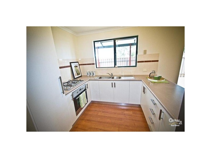 8 Bloomsbury Court, Woodcroft SA 5162