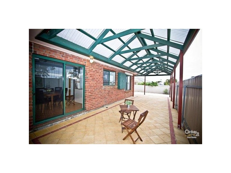 8 Bloomsbury Court, Woodcroft SA 5162