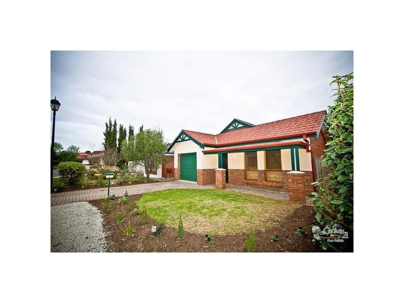 8 Bloomsbury Court, Woodcroft SA 5162