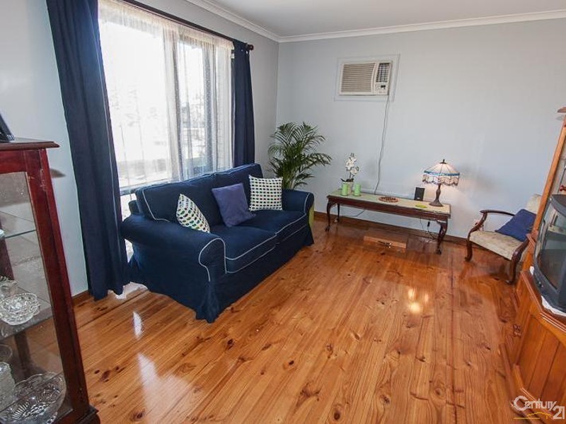 22 Oslo Crescent, Hackham West SA 5163