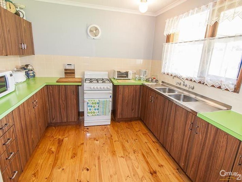 22 Oslo Crescent, Hackham West SA 5163