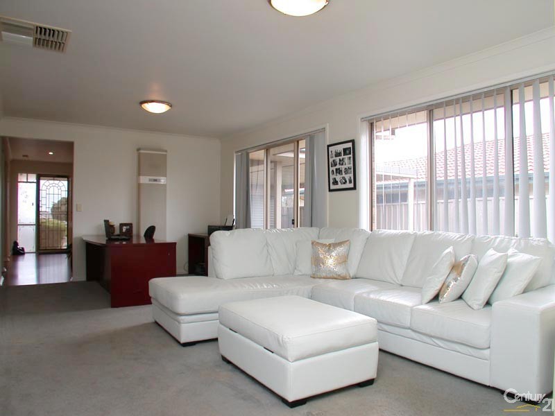 5 Weymouth Place, Seaford SA 5169