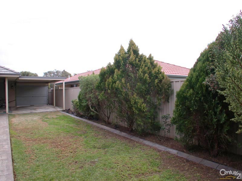 5 Weymouth Place, Seaford SA 5169