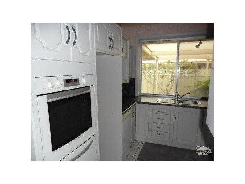 11 Cliff Avenue, Port Noarlunga South SA 5167