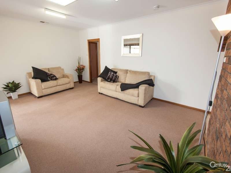 19 Sheringa Drive, Morphett Vale SA 5162