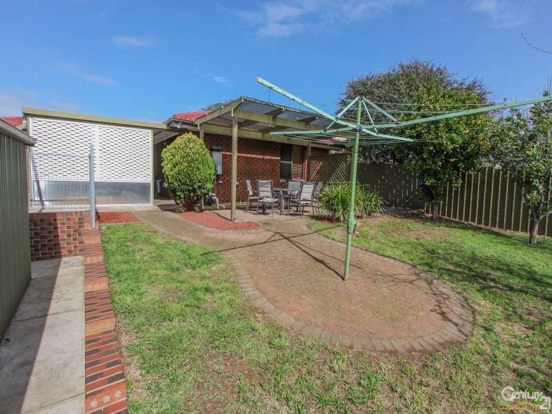 19 Sheringa Drive, Morphett Vale SA 5162