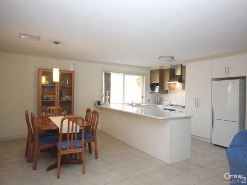 2 Lighthouse Terrace, Seaford Meadows SA 5169