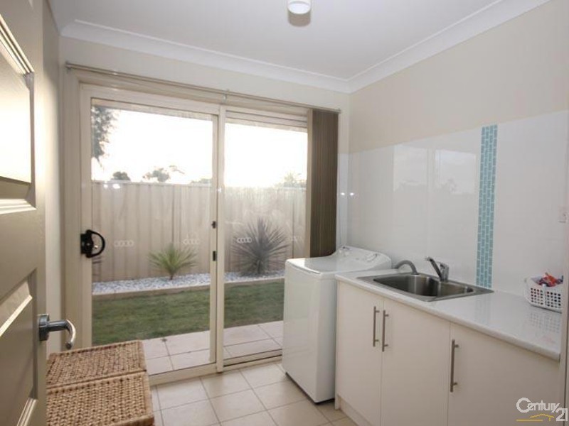 2 Lighthouse Terrace, Seaford Meadows SA 5169