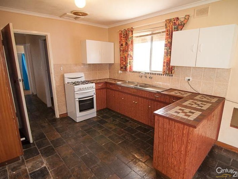 66 Kentwood Road, Morphett Vale SA 5162