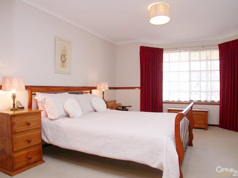 7 Ogwell Crescent, Reynella East SA 5161