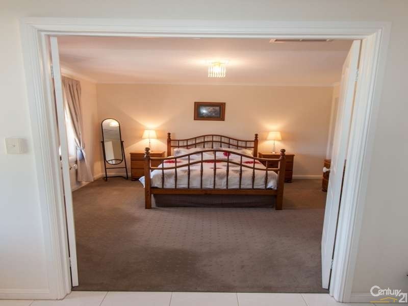 22 Newfield Drive, Reynella SA 5161