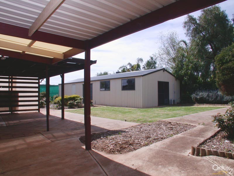 9 McCarthy Avenue, Morphett Vale SA 5162