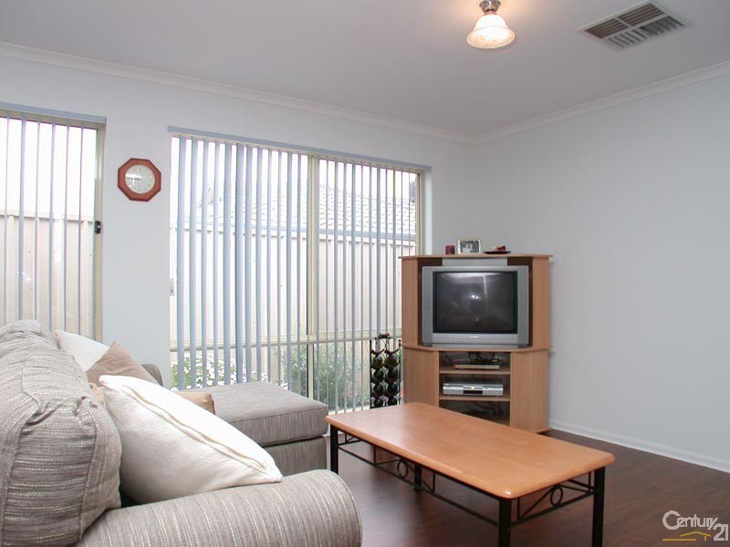 6 Swinton Close, Christie Downs SA 5164