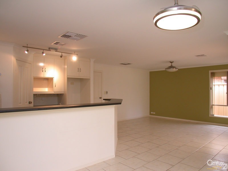 7B McMahon Road, Morphett Vale SA 5162