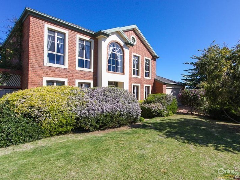 1 Preston Court, Moana SA 5169