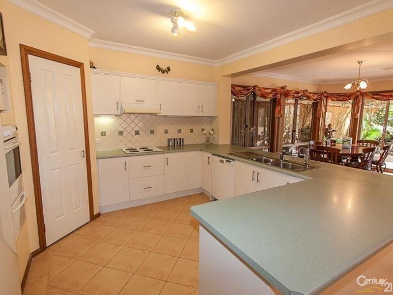 1 Preston Court, Moana SA 5169
