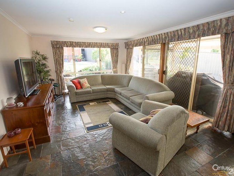 24 Tusmore Drive, Onkaparinga Hills SA 5163