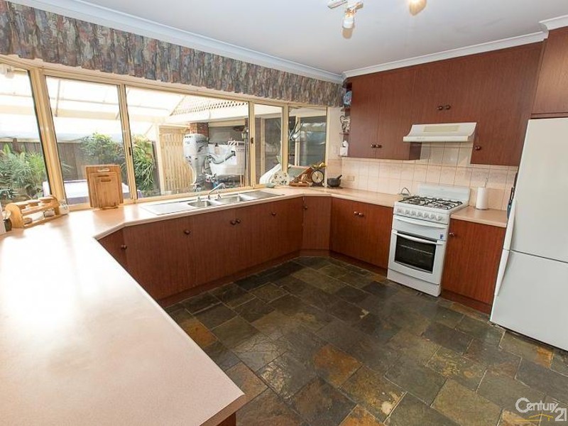 24 Tusmore Drive, Onkaparinga Hills SA 5163