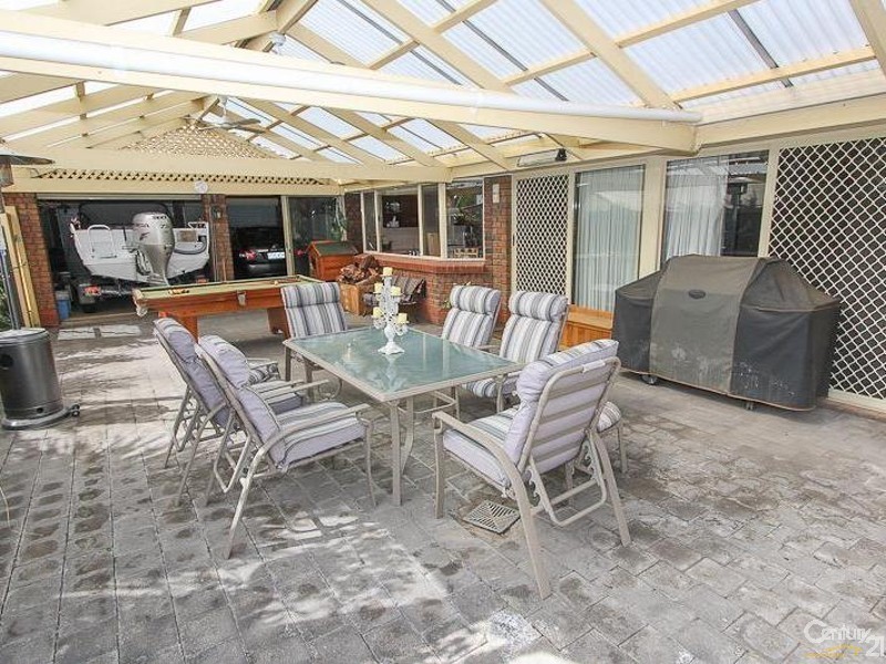 24 Tusmore Drive, Onkaparinga Hills SA 5163